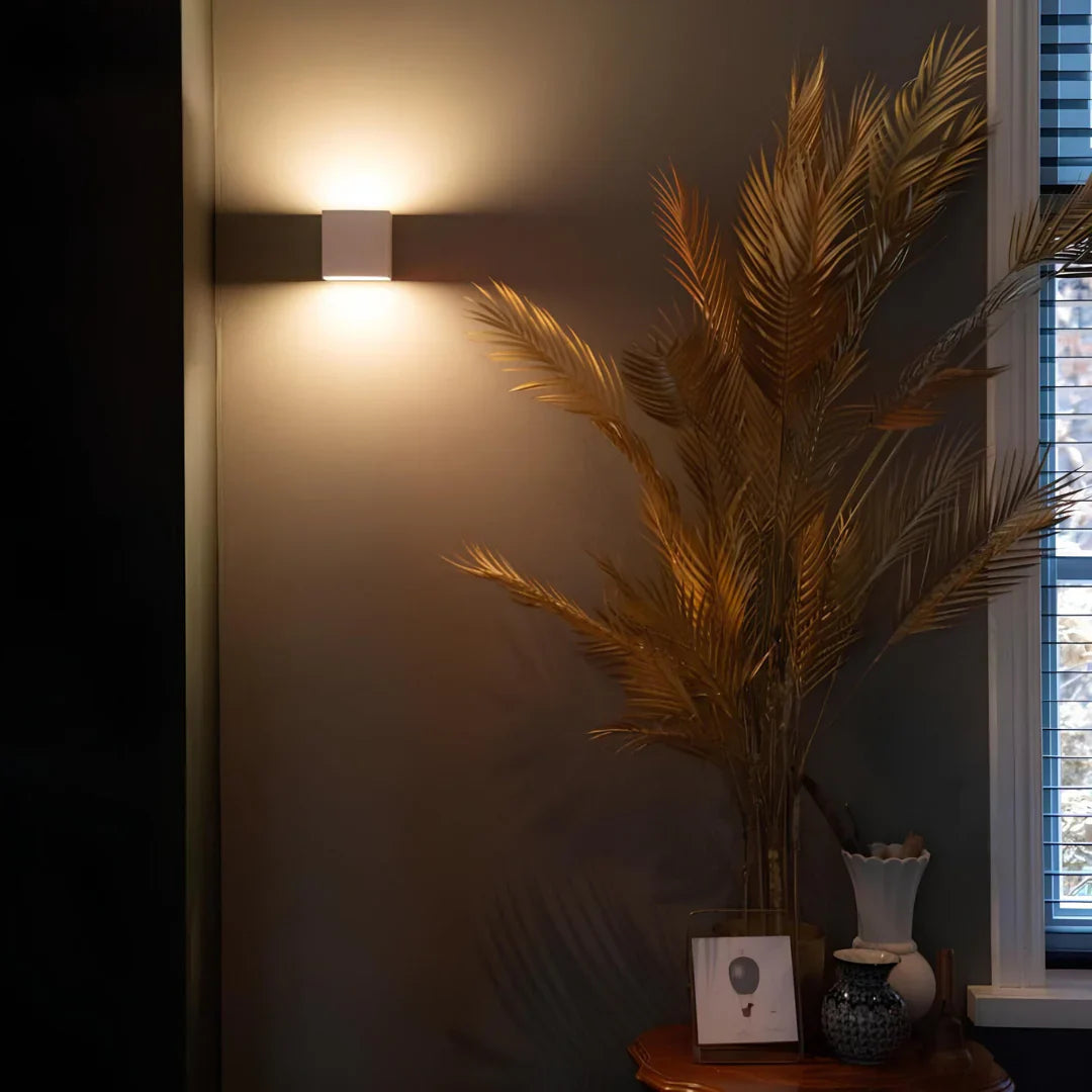 Rechargeable Wall Lamp with Motion Sensor | Modern Indoor Sconce