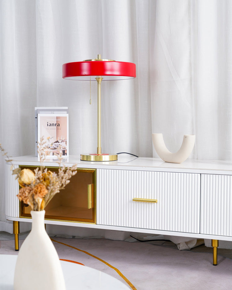 Vintage Mid Century Table Lamp with Pull Chain | Bedside and Desk Lighting