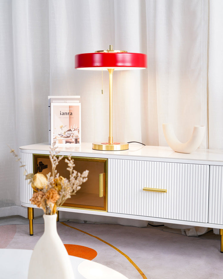 Vintage Mid Century Table Lamp with Pull Chain | Bedside and Desk Lighting