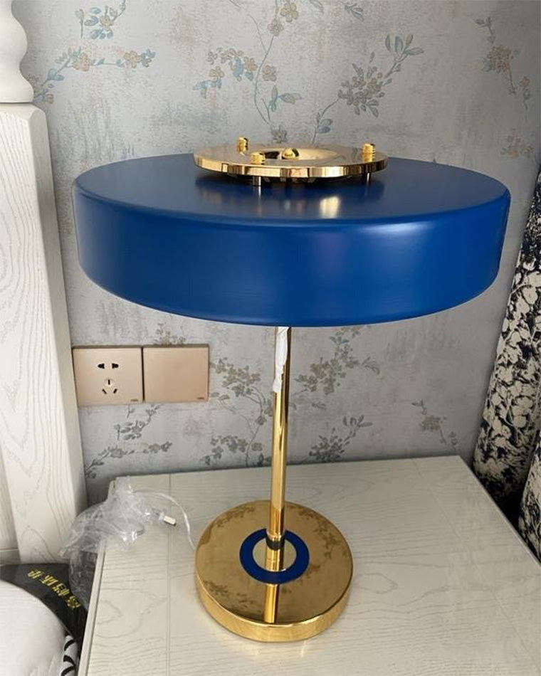 Vintage Mid Century Table Lamp with Pull Chain | Bedside and Desk Lighting