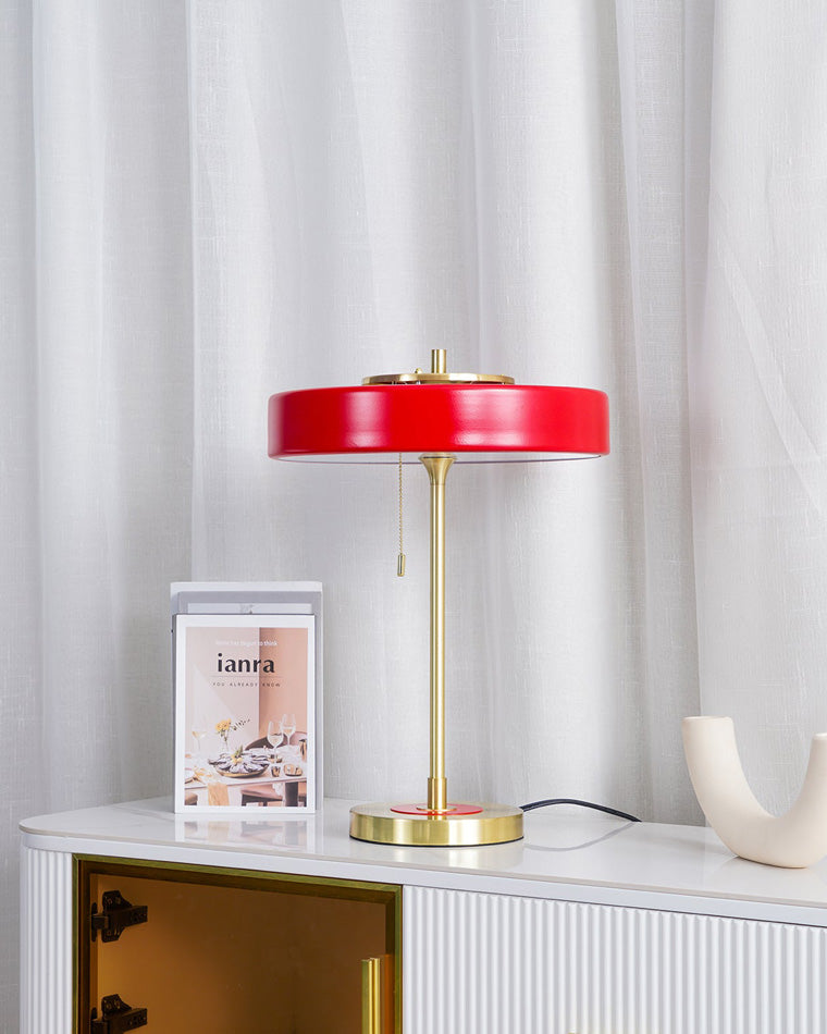 Vintage Mid Century Table Lamp with Pull Chain | Bedside and Desk Lighting