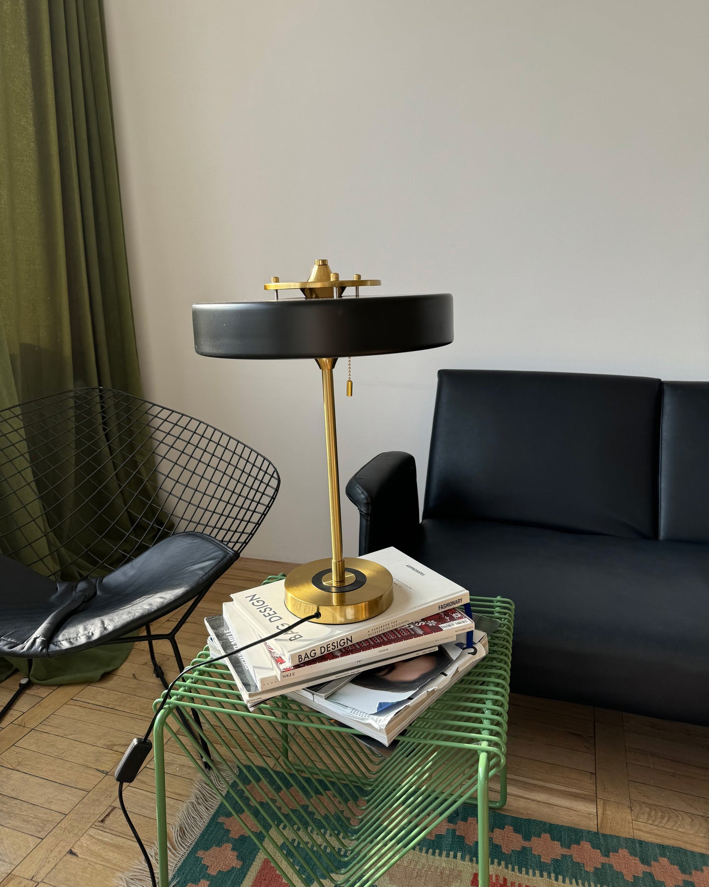Vintage Mid Century Table Lamp with Pull Chain | Bedside and Desk Lighting