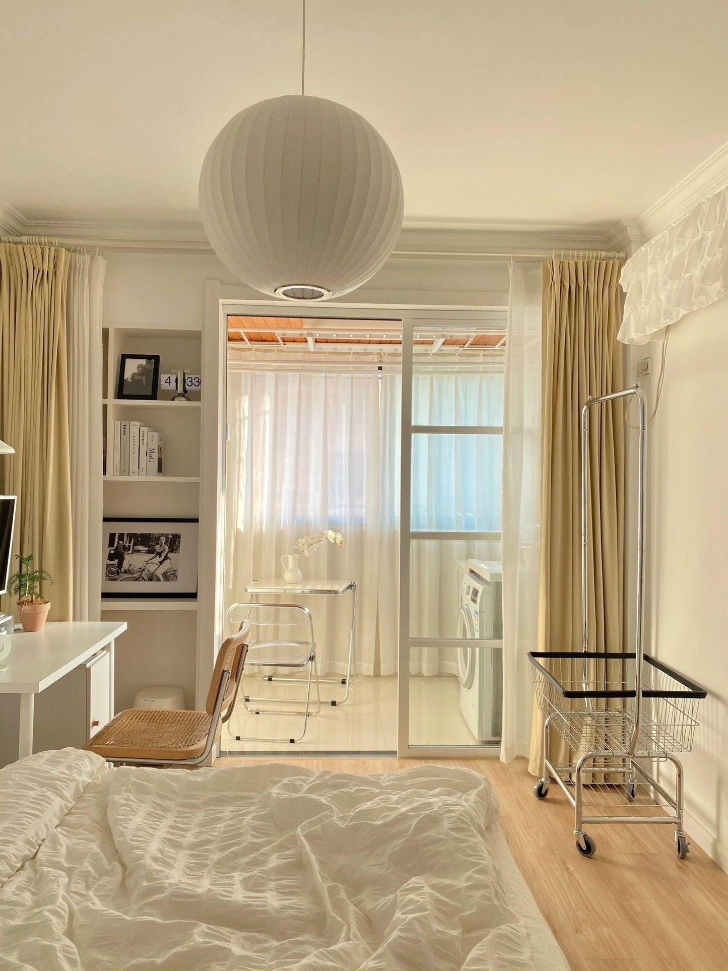 Modern Bubble Pendant Ceiling Lamp | Designer Chandelier Light for Dining Room