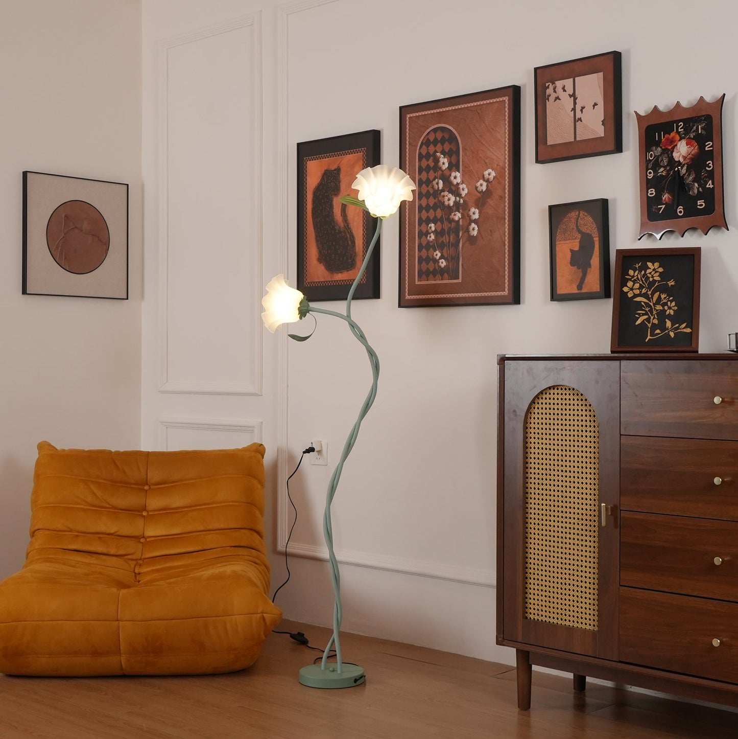 Floral Inspired Floor Lamp | Elegant Standing Light for Living Room
