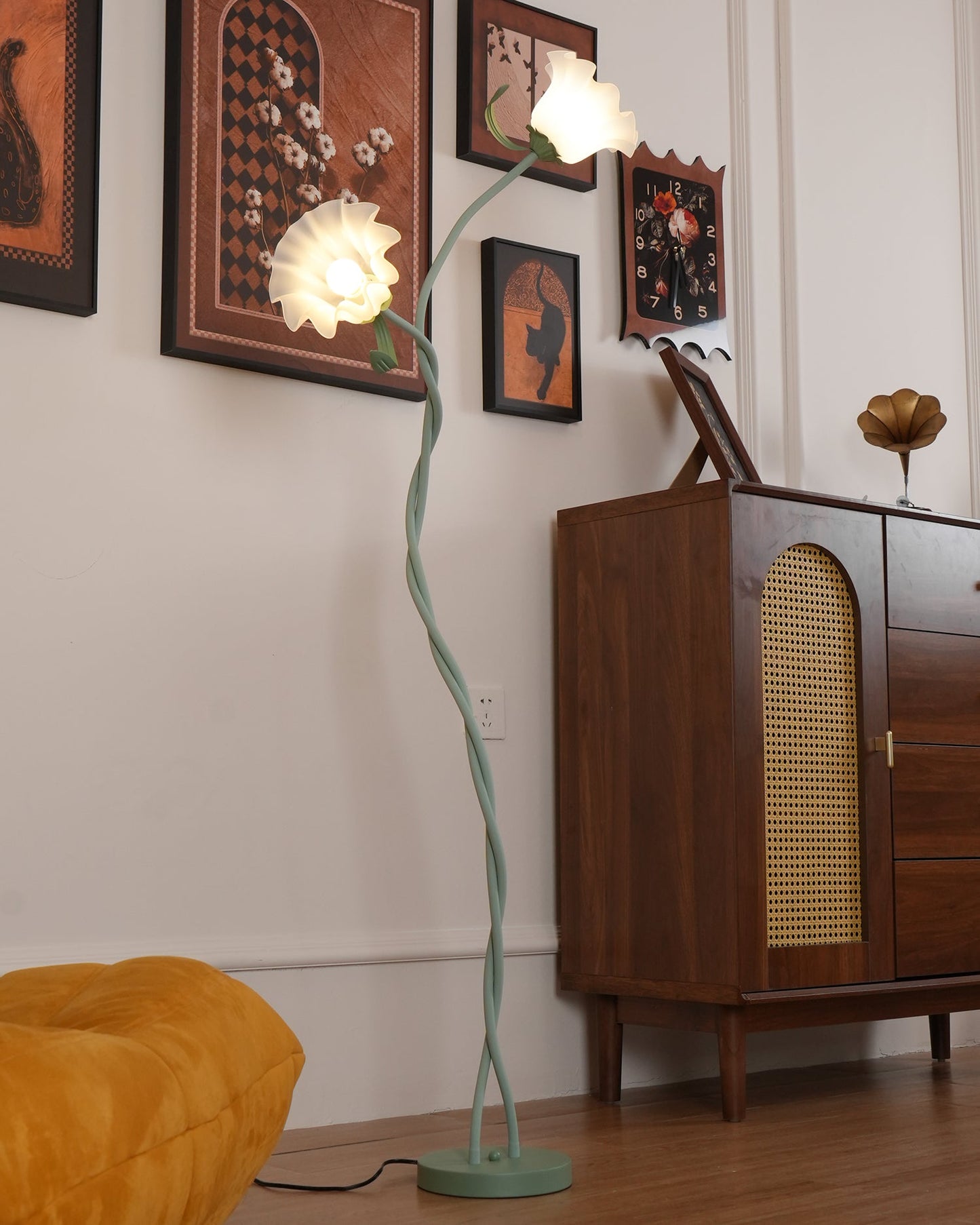 Floral Inspired Floor Lamp | Elegant Standing Light for Living Room