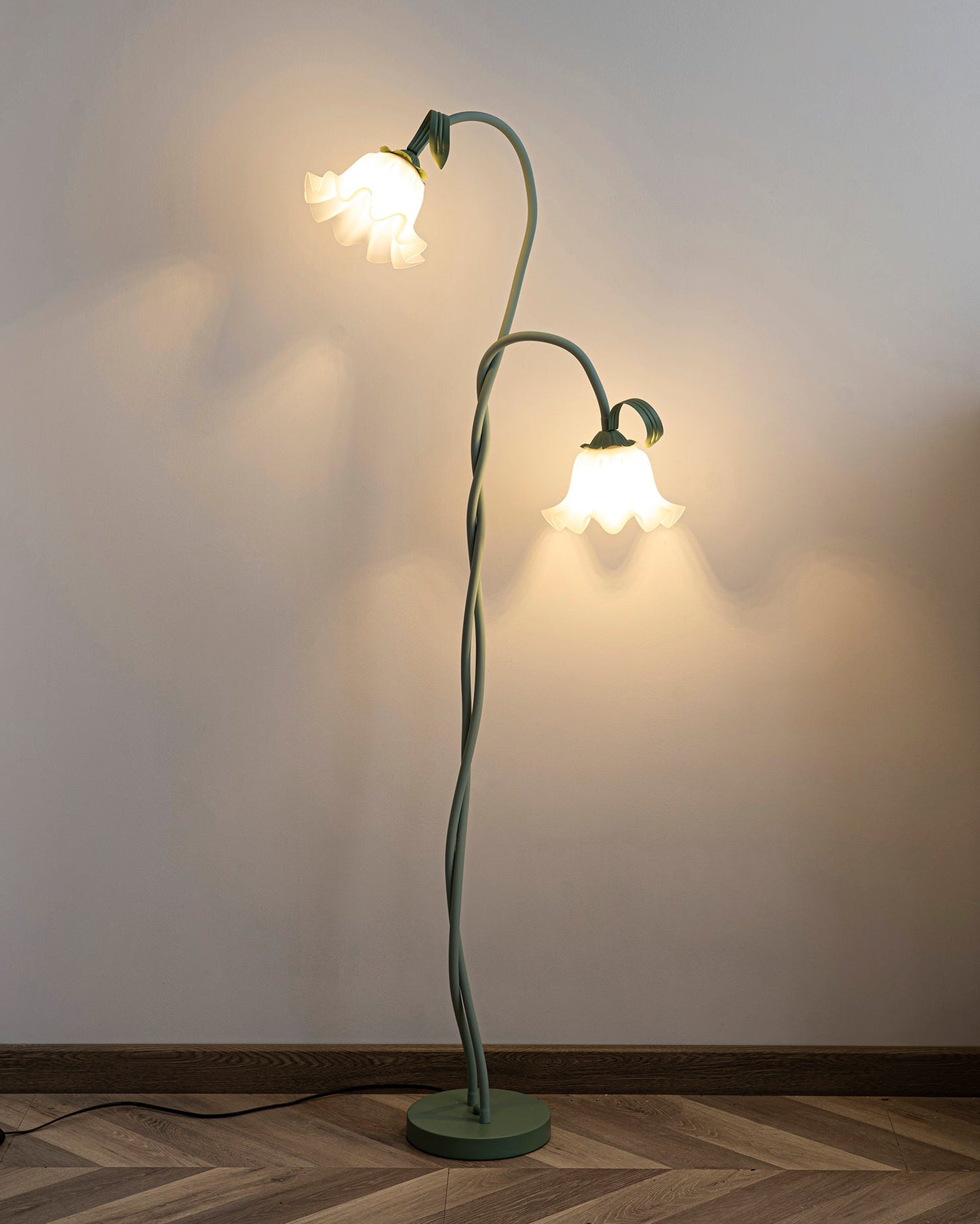 Floral Inspired Floor Lamp | Elegant Standing Light for Living Room