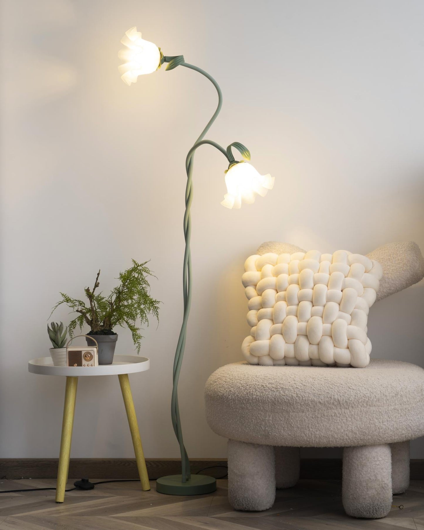Floral Inspired Floor Lamp | Elegant Standing Light for Living Room