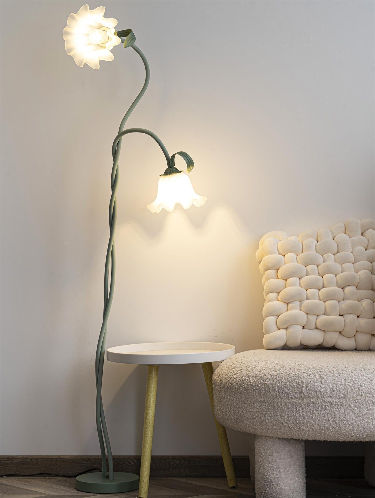 Floral Inspired Floor Lamp | Elegant Standing Light for Living Room