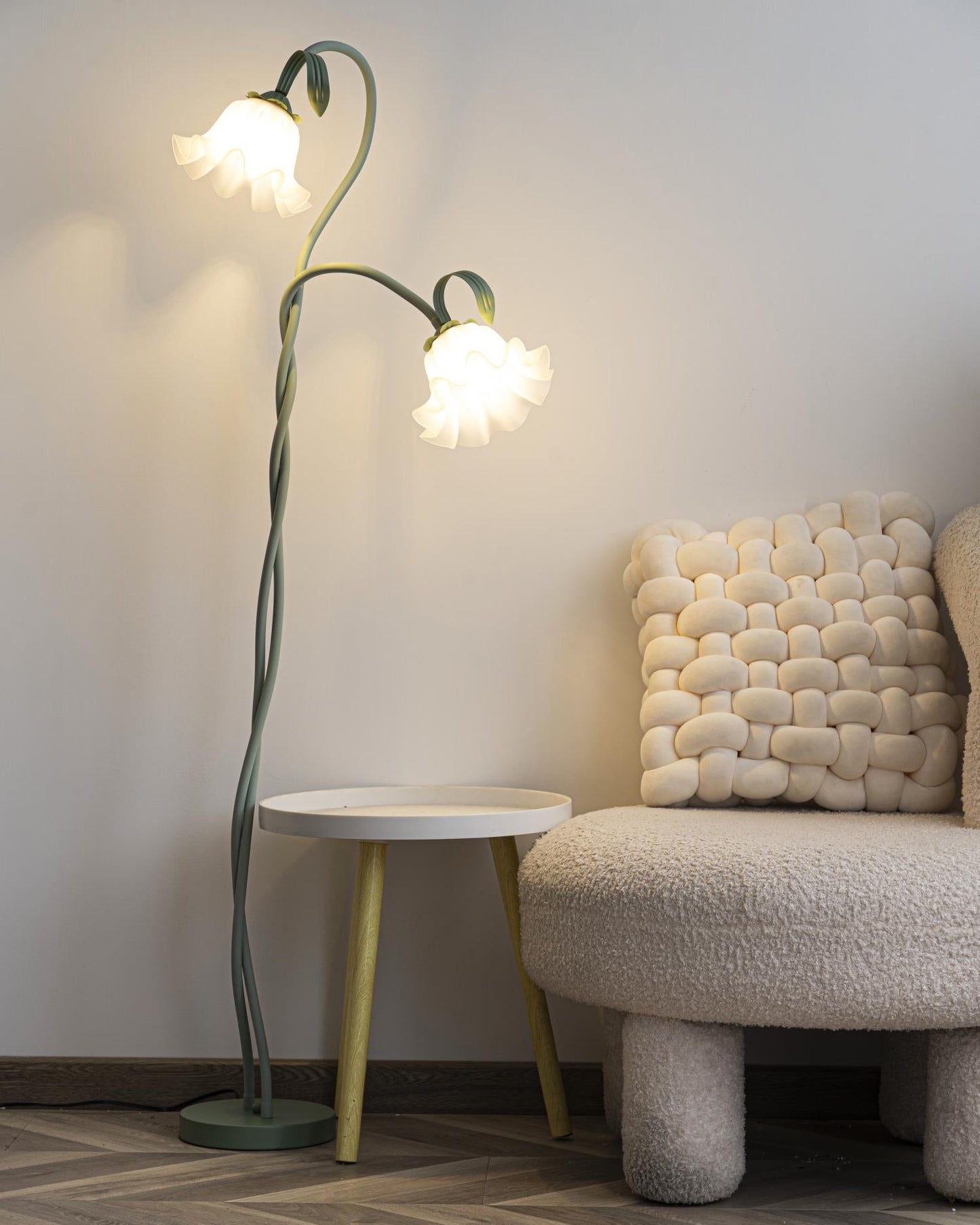 Floral Inspired Floor Lamp | Elegant Standing Light for Living Room