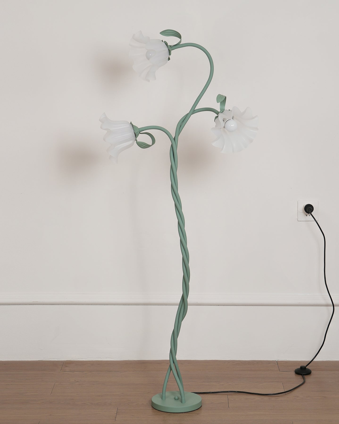 Floral Inspired Floor Lamp | Elegant Standing Light for Living Room