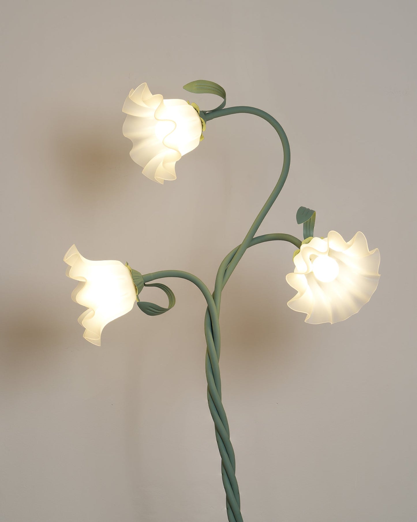 Floral Inspired Floor Lamp | Elegant Standing Light for Living Room