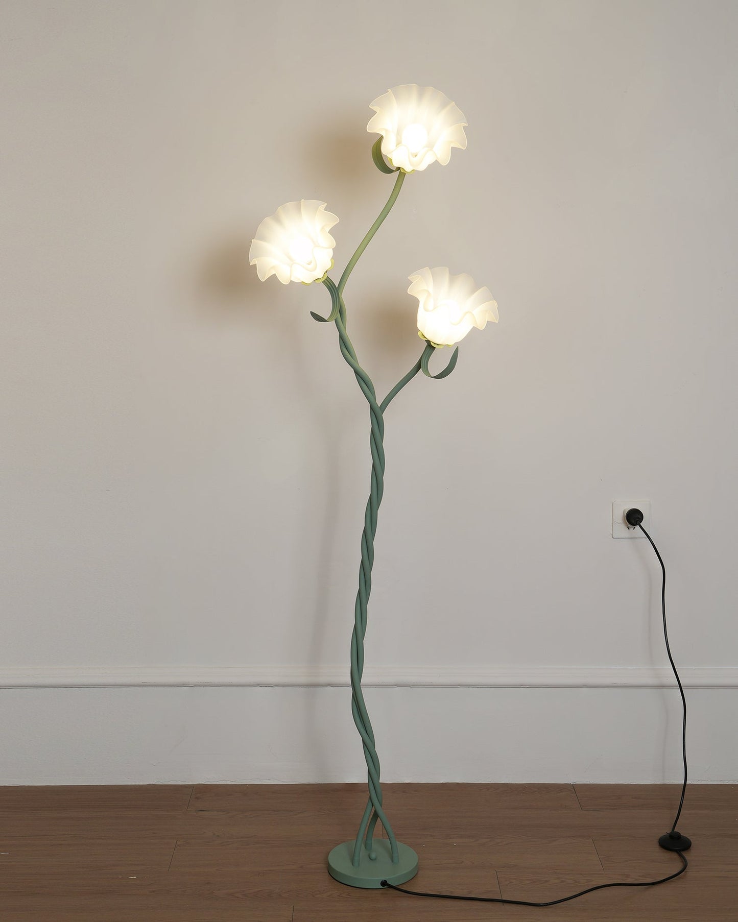 Floral Inspired Floor Lamp | Elegant Standing Light for Living Room