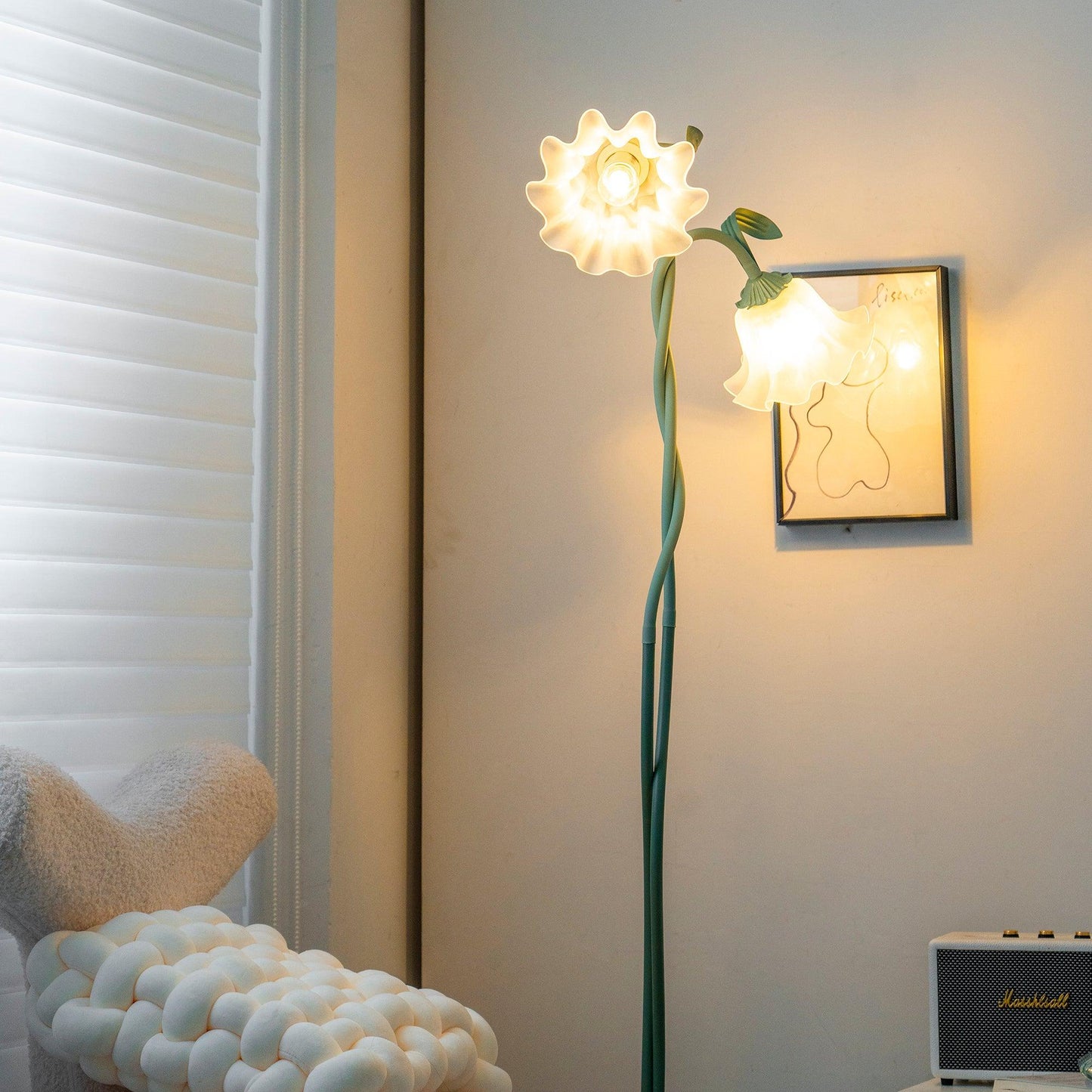 Floral Inspired Floor Lamp | Elegant Standing Light for Living Room