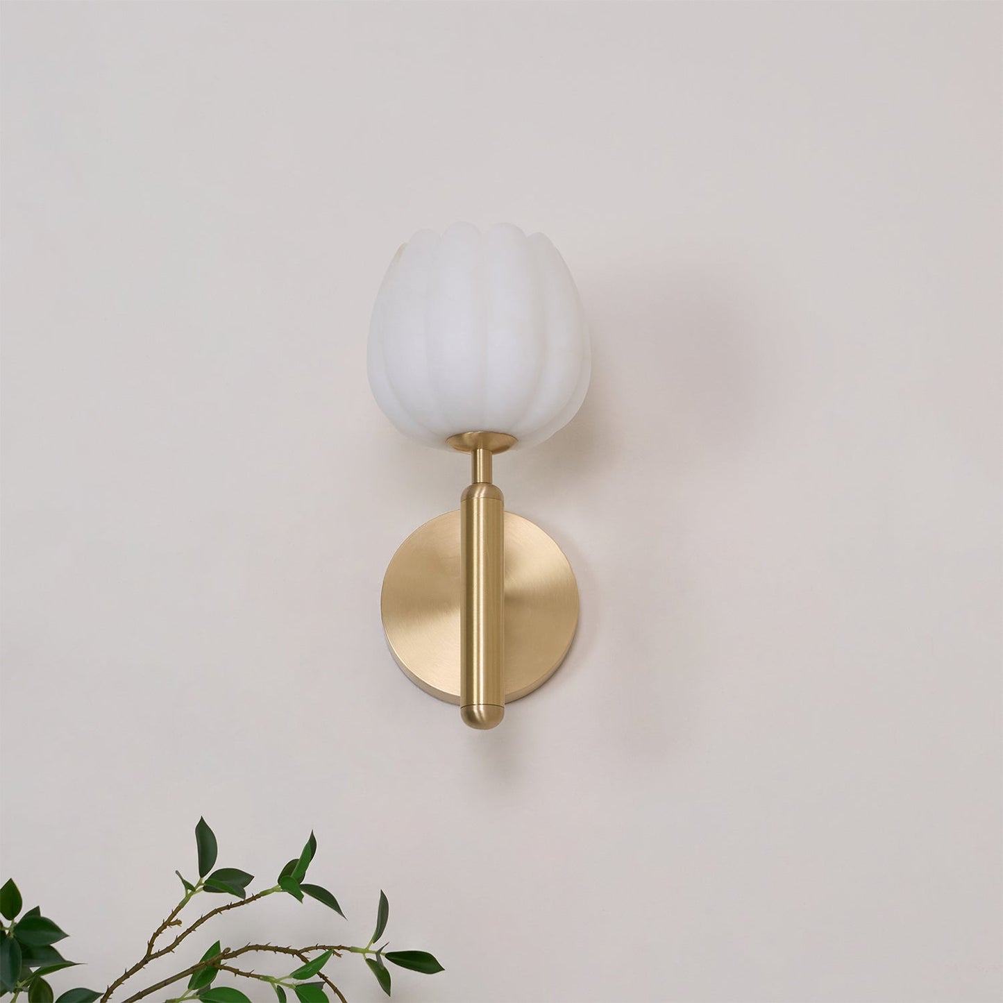 Alabaster Flower Wall Sconce | Elegant Bedroom and Living Room Wall Lamp