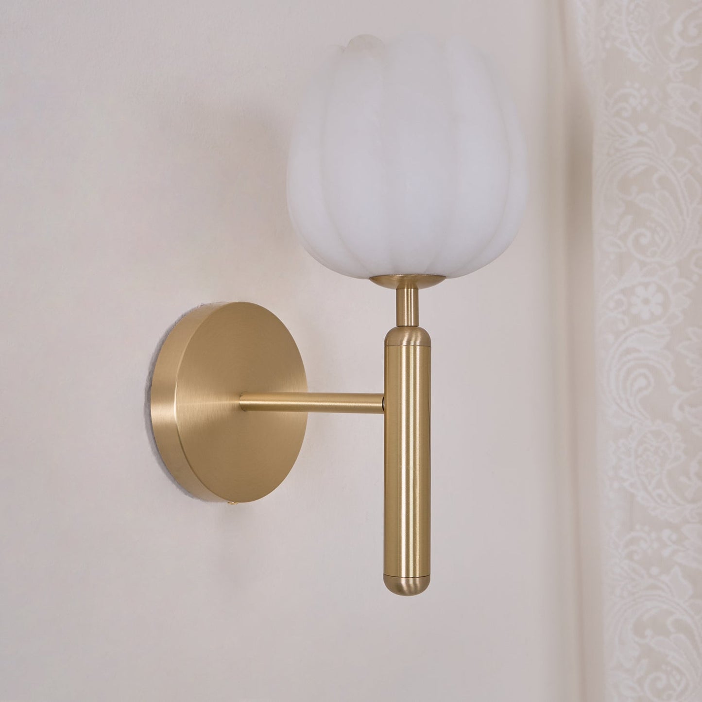 Alabaster Flower Wall Sconce | Elegant Bedroom and Living Room Wall Lamp
