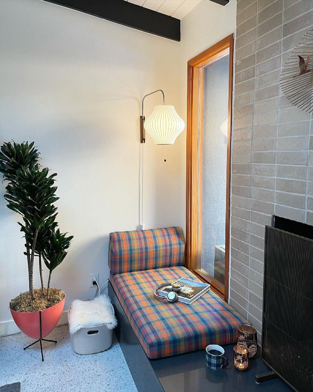 Modern Wall Lamp Sconce with Pull Cord | Adjustable Wall Light for Bedroom