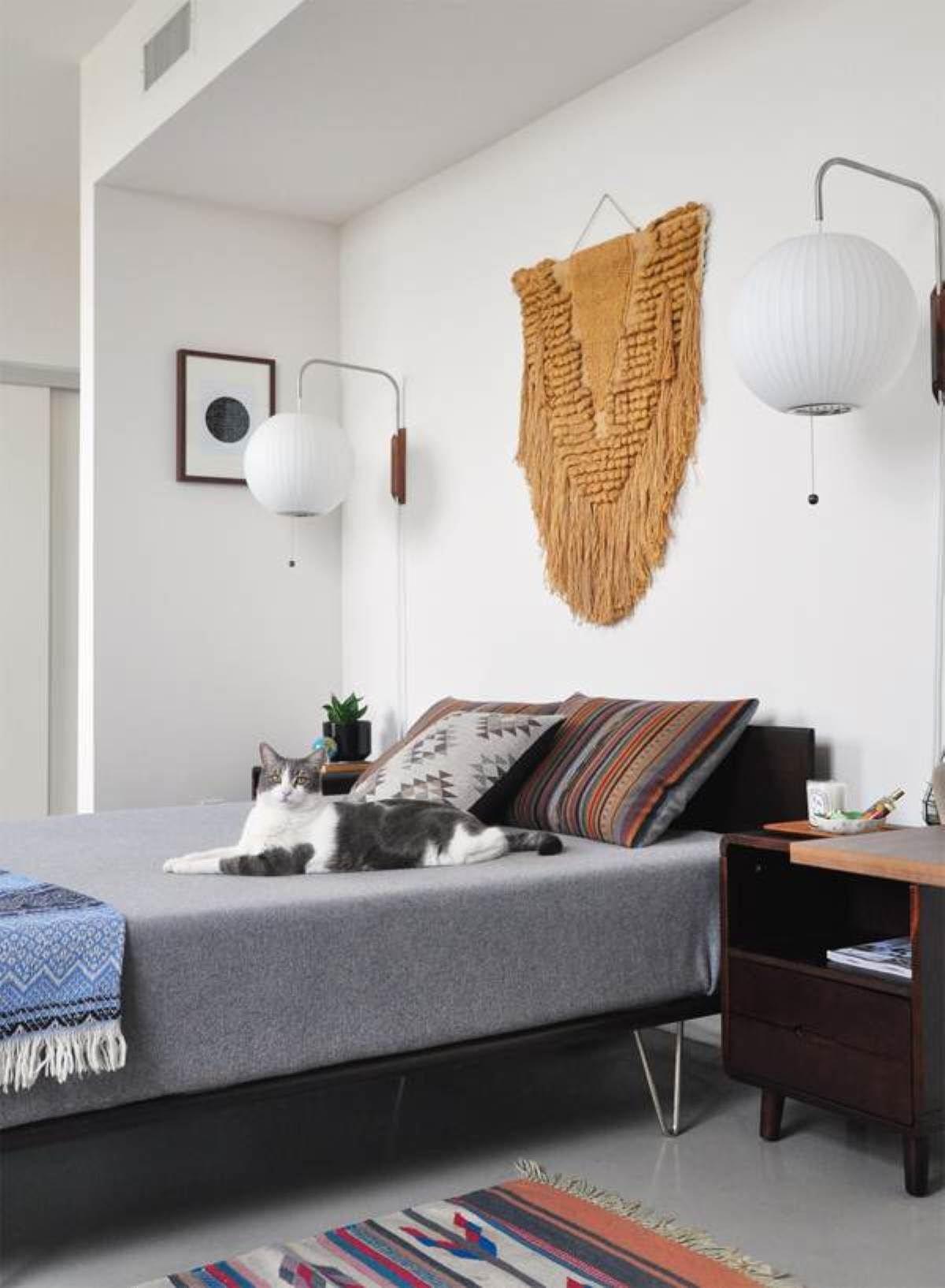 Modern Wall Lamp Sconce with Pull Cord | Adjustable Wall Light for Bedroom