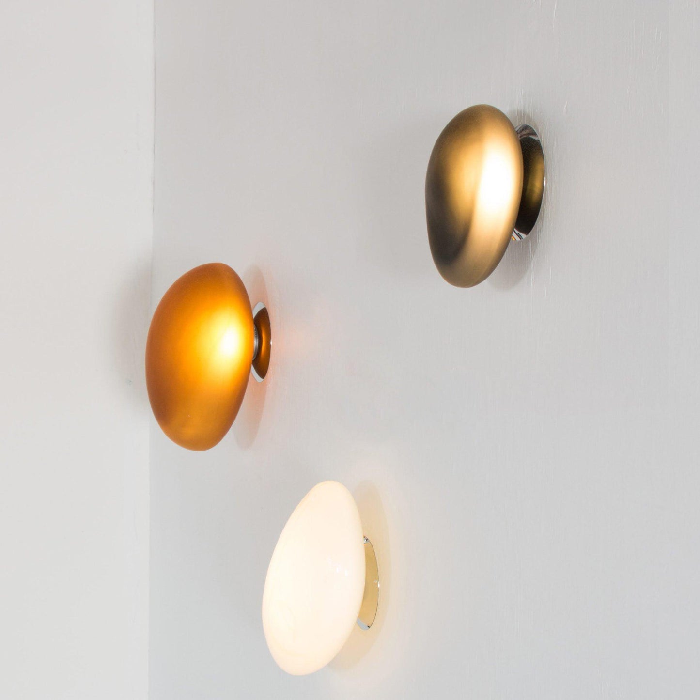 Pebble Glass Wall Lamp | Modern Bedroom and Living Room Sconce