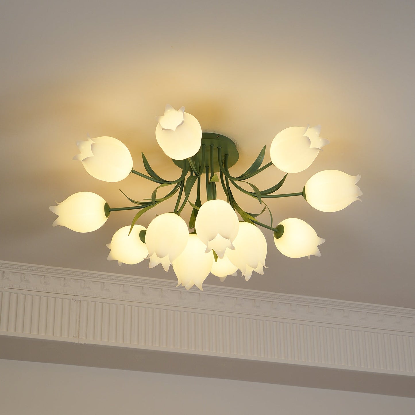 Floral Ceiling Light | Elegant Lily-Inspired Ceiling Lamp for Living Room