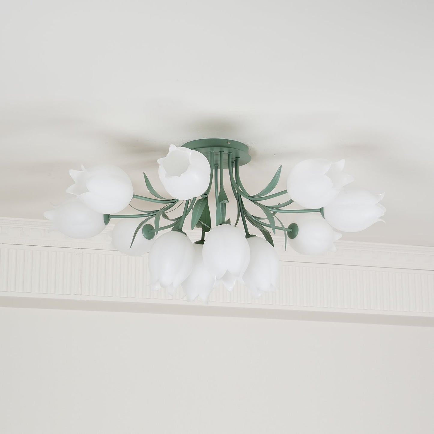 Floral Ceiling Light | Elegant Lily-Inspired Ceiling Lamp for Living Room