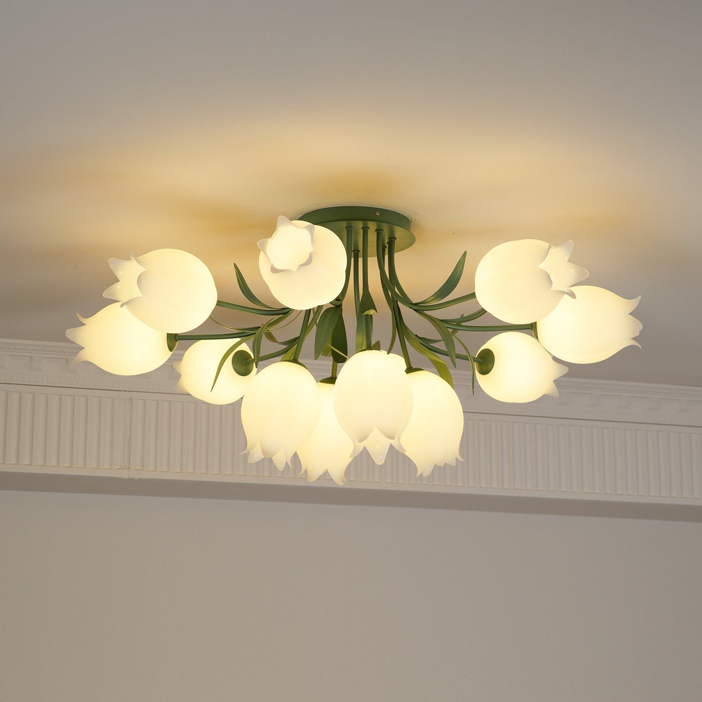 Floral Ceiling Light | Elegant Lily-Inspired Ceiling Lamp for Living Room