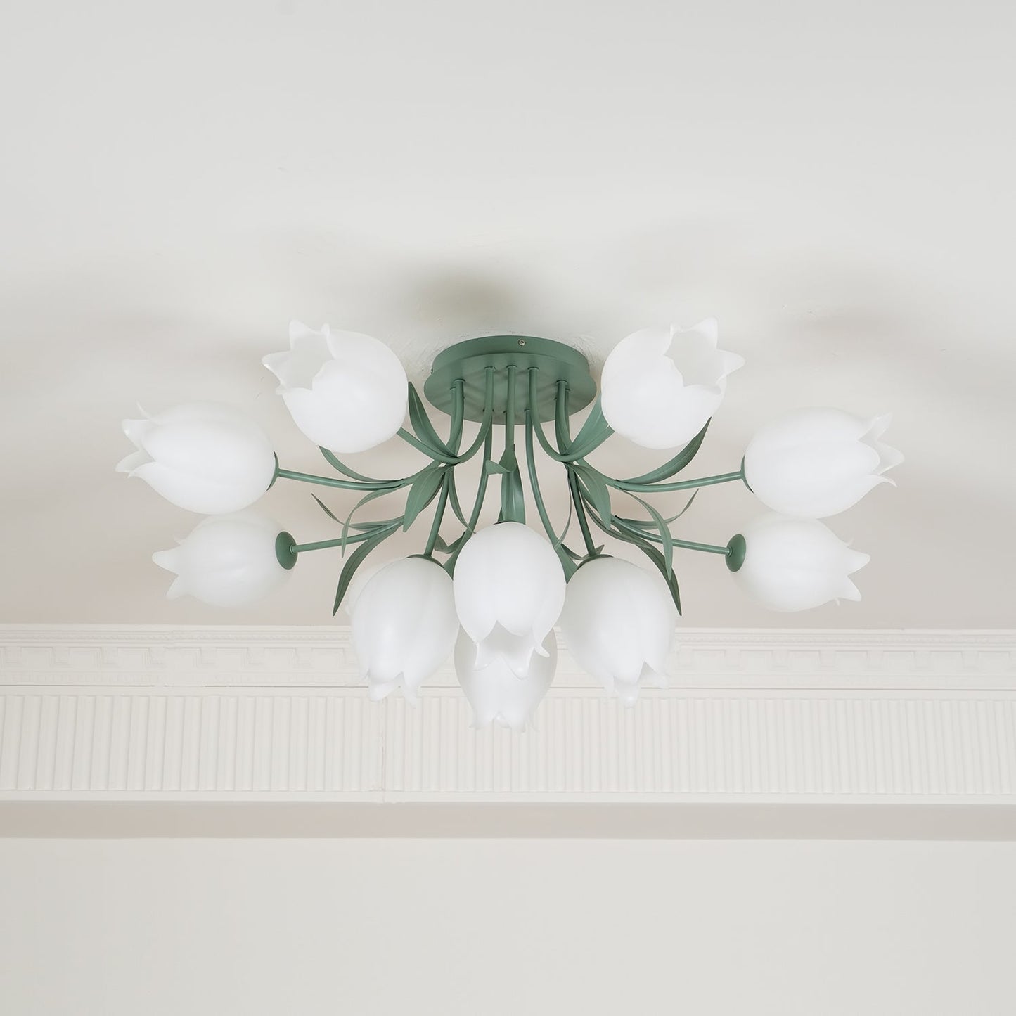 Floral Ceiling Light | Elegant Lily-Inspired Ceiling Lamp for Living Room