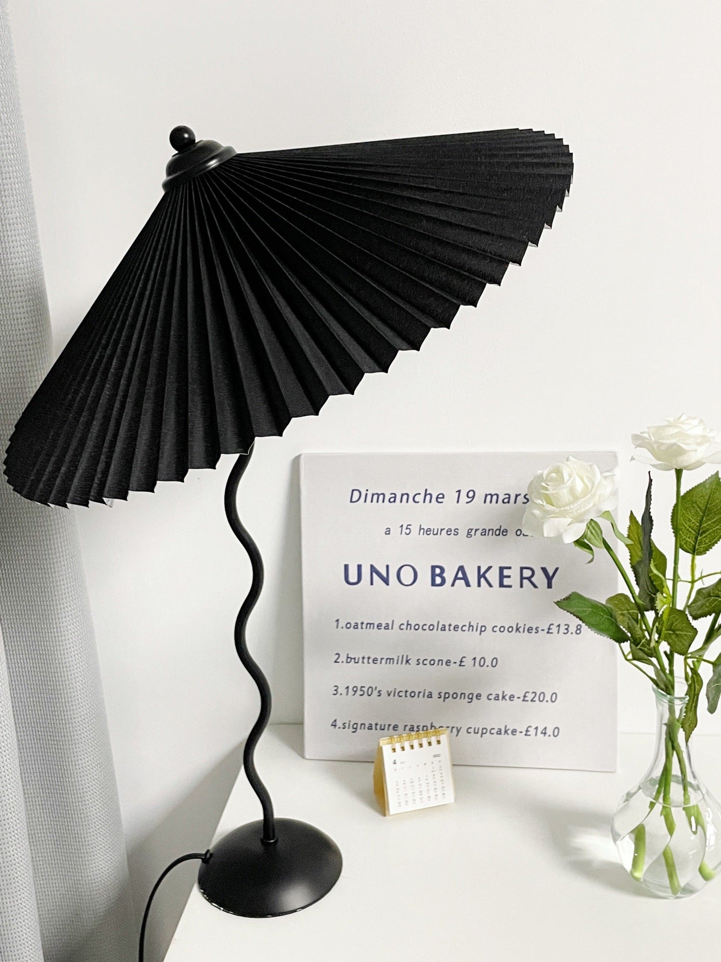 Pleated Table Lamp | Nordic Origami Style with Curved Wavy Base