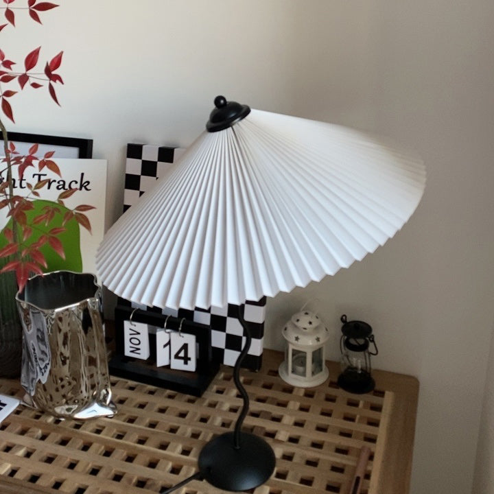 Pleated Table Lamp | Nordic Origami Style with Curved Wavy Base