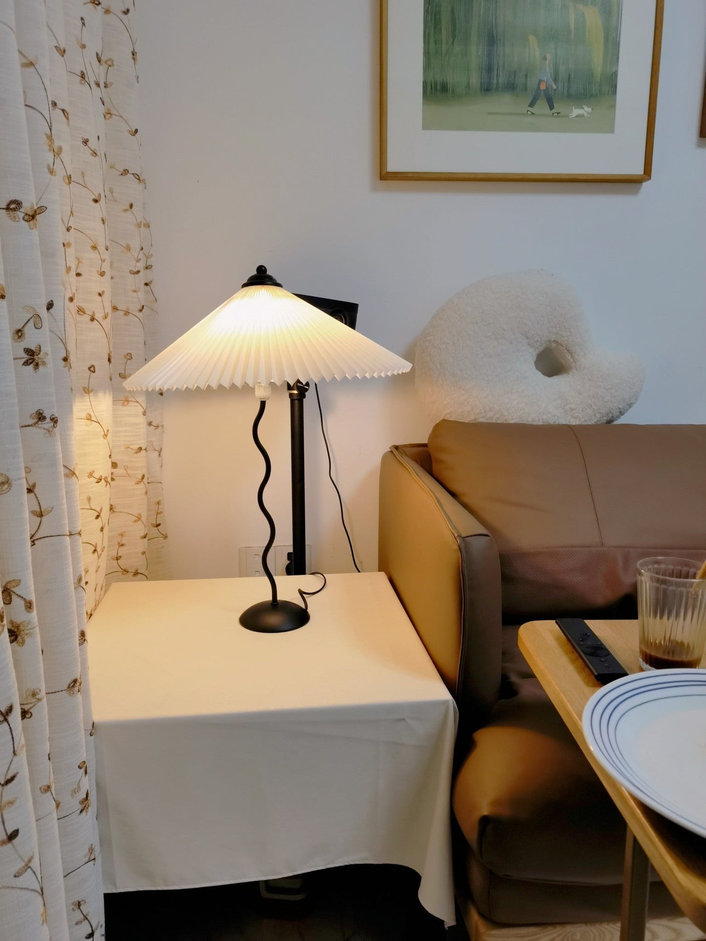 Pleated Table Lamp | Nordic Origami Style with Curved Wavy Base