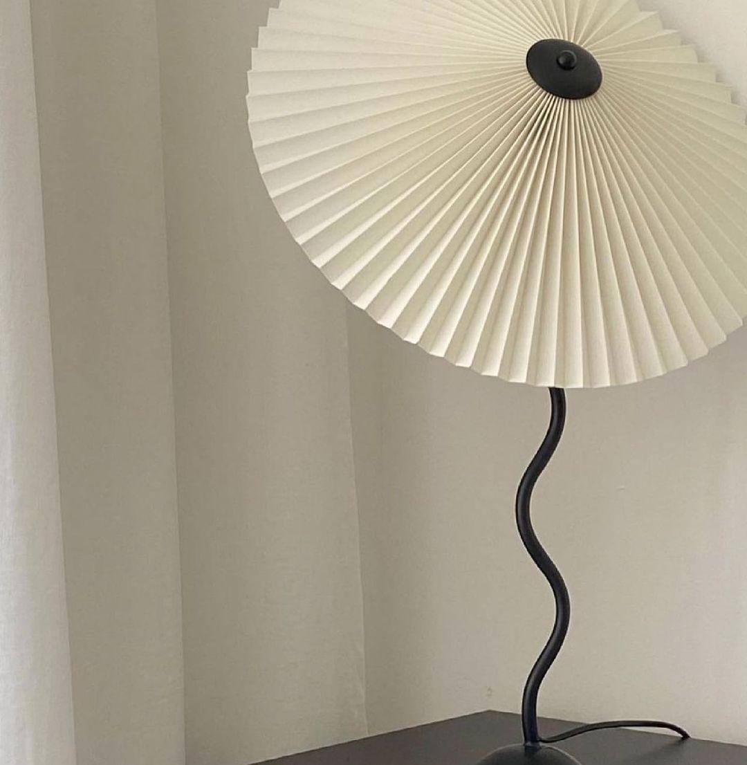 Pleated Table Lamp | Nordic Origami Style with Curved Wavy Base
