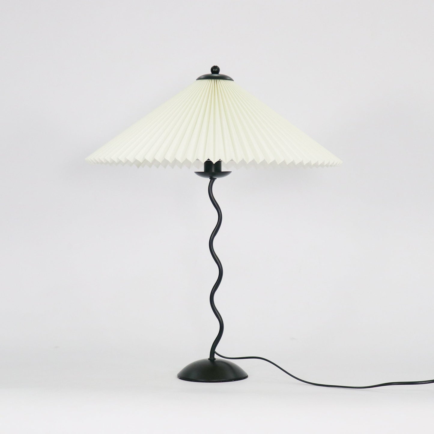 Pleated Table Lamp | Nordic Origami Style with Curved Wavy Base