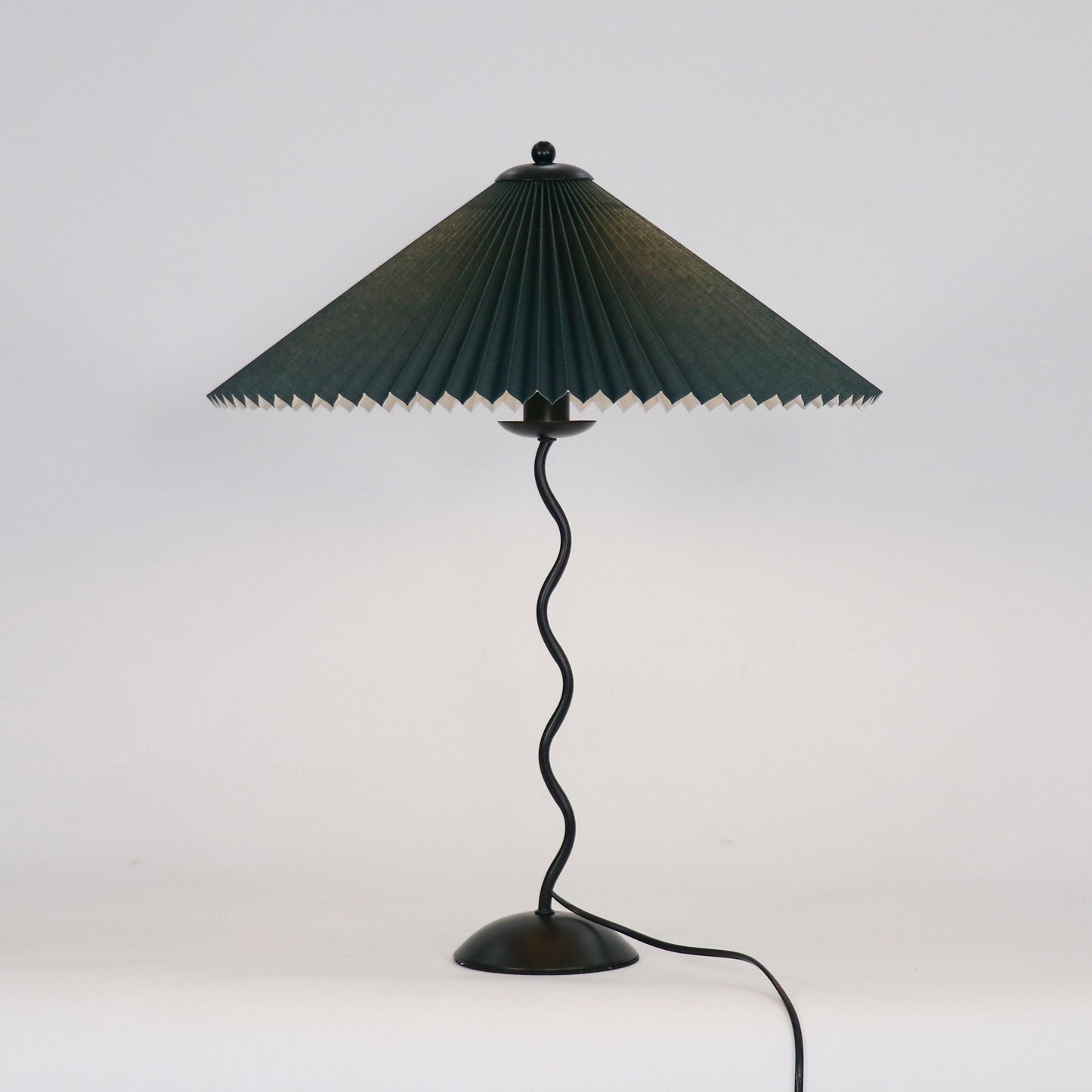Pleated Table Lamp | Nordic Origami Style with Curved Wavy Base