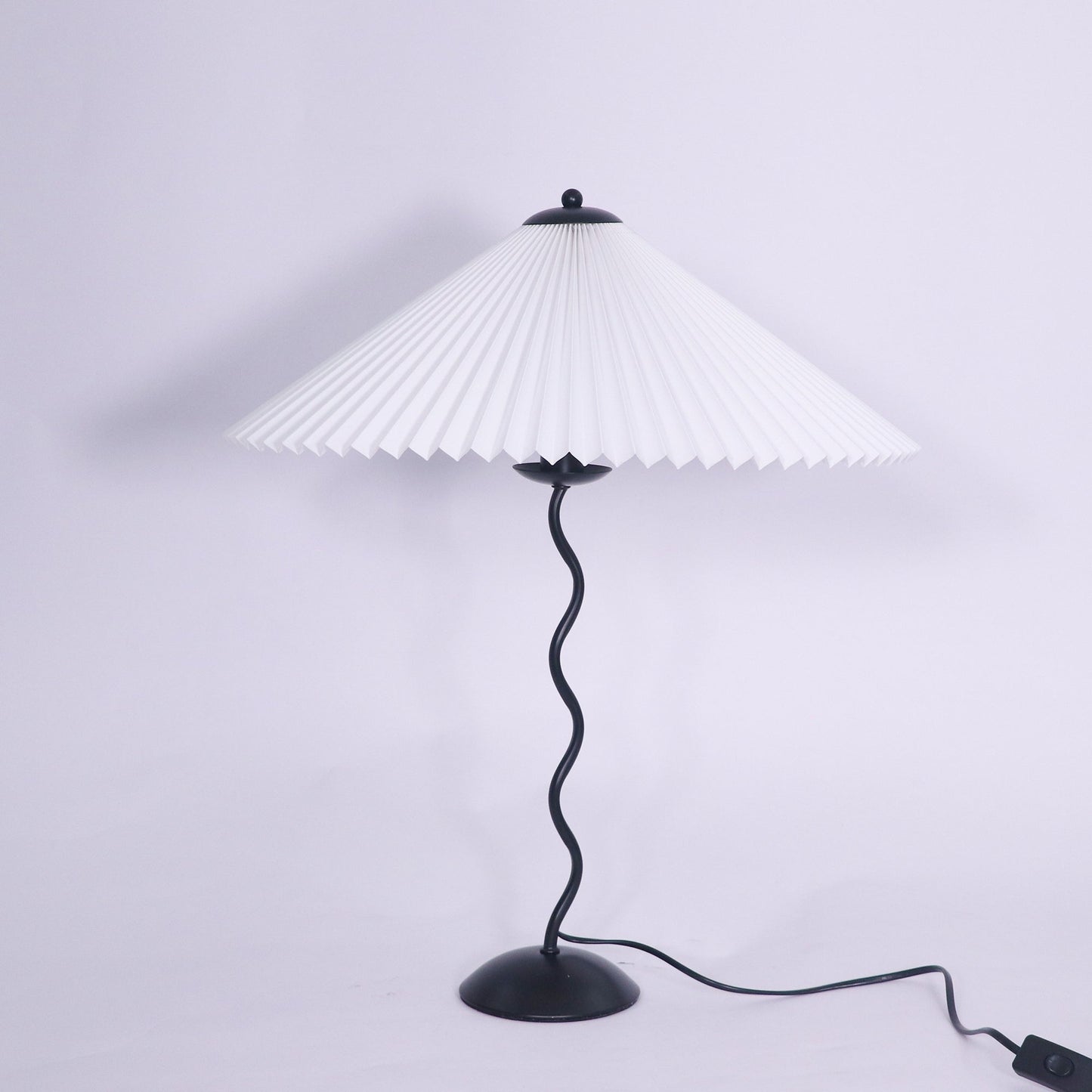 Pleated Table Lamp | Nordic Origami Style with Curved Wavy Base