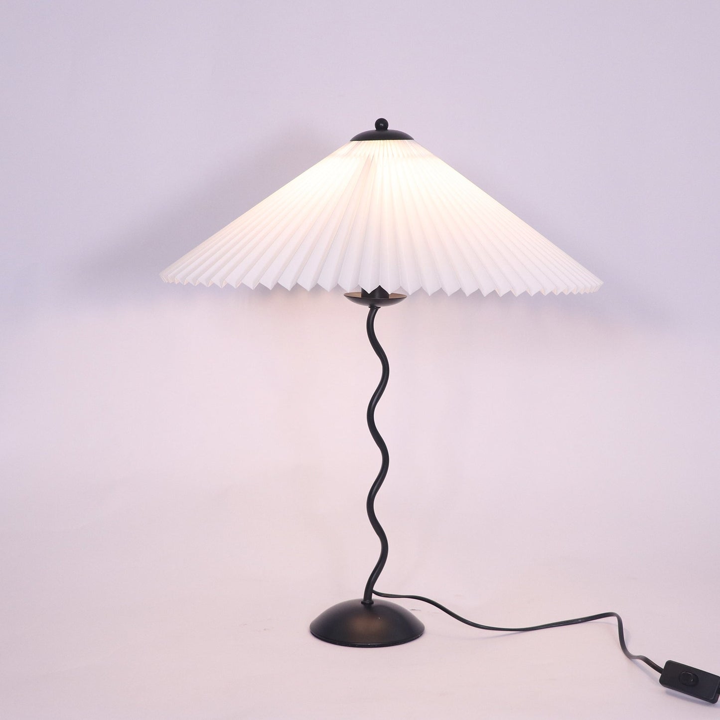 Pleated Table Lamp | Nordic Origami Style with Curved Wavy Base