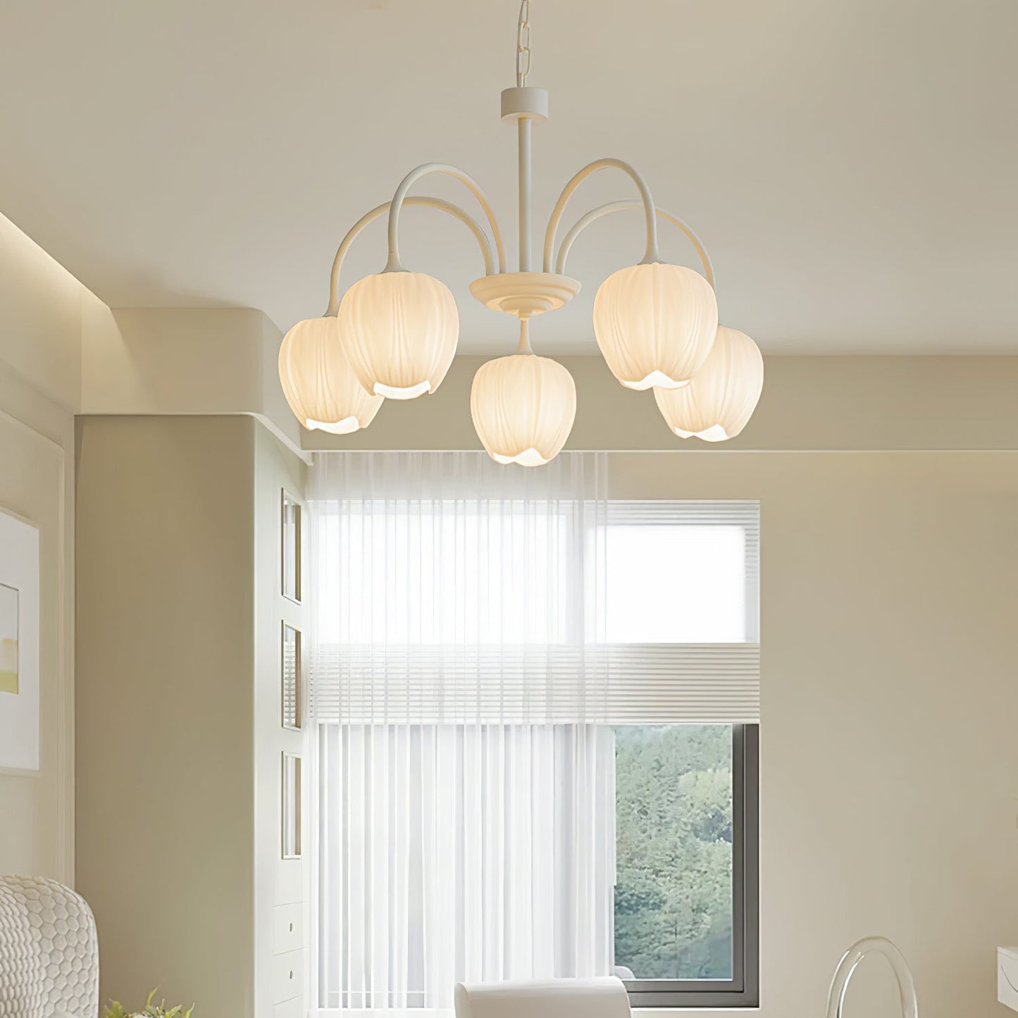 Tulip Chandelier Ceiling Lamp | Modern Floral Light Fixture for Living and Dining