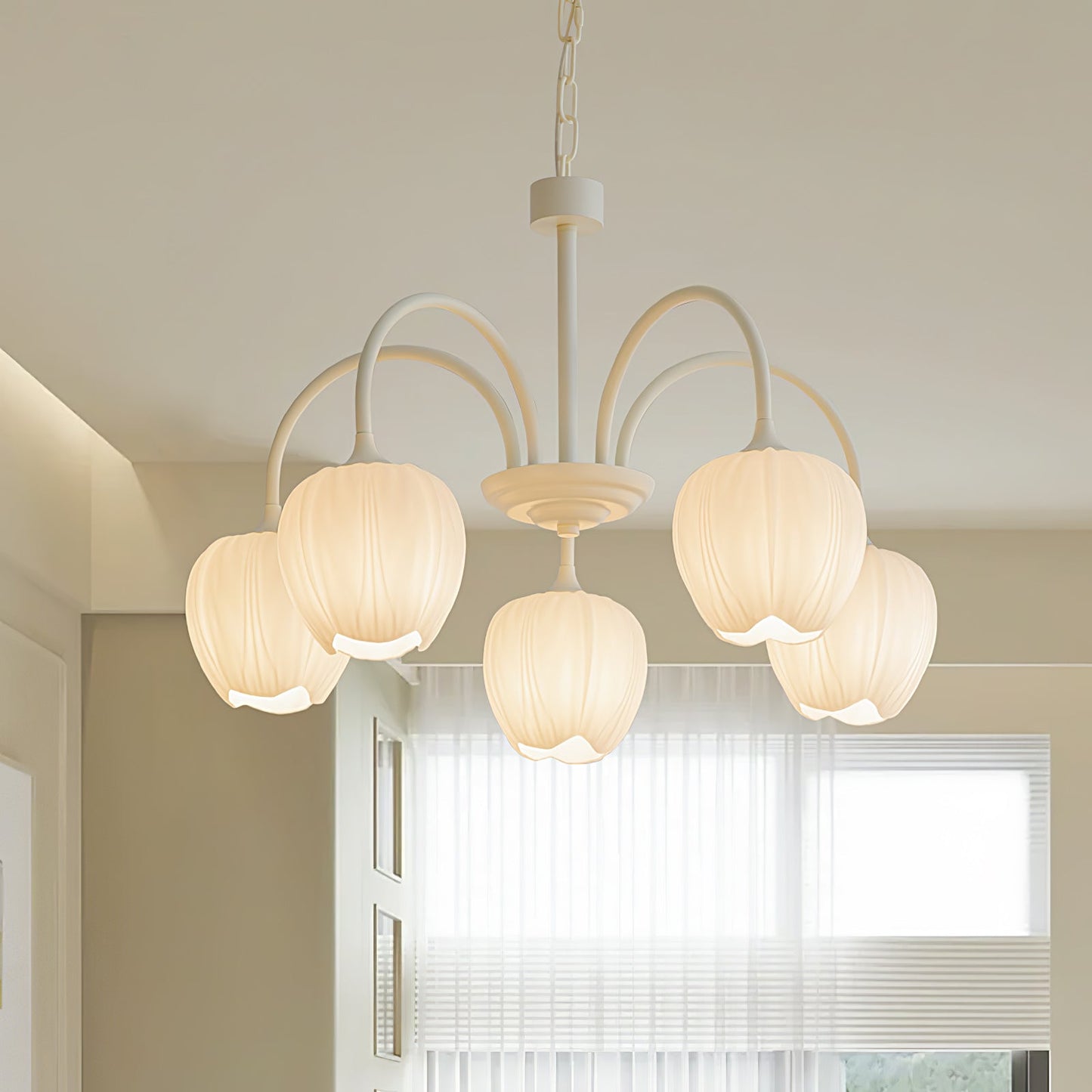 Tulip Chandelier Ceiling Lamp | Modern Floral Light Fixture for Living and Dining