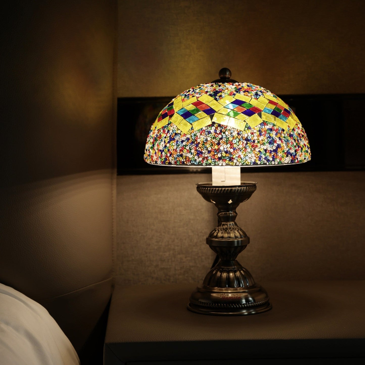Tiffany Style Floral Mosaic Table Lamp | Colourful Stained Glass Bedside Light