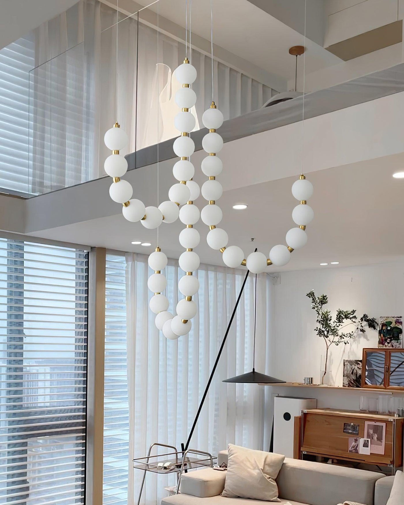 Modern Pearl Globe Chandelier Ceiling Light | Elegant Pendant Lamp for Dining Room