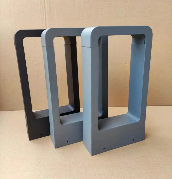 Elegant aluminum outdoor lamp