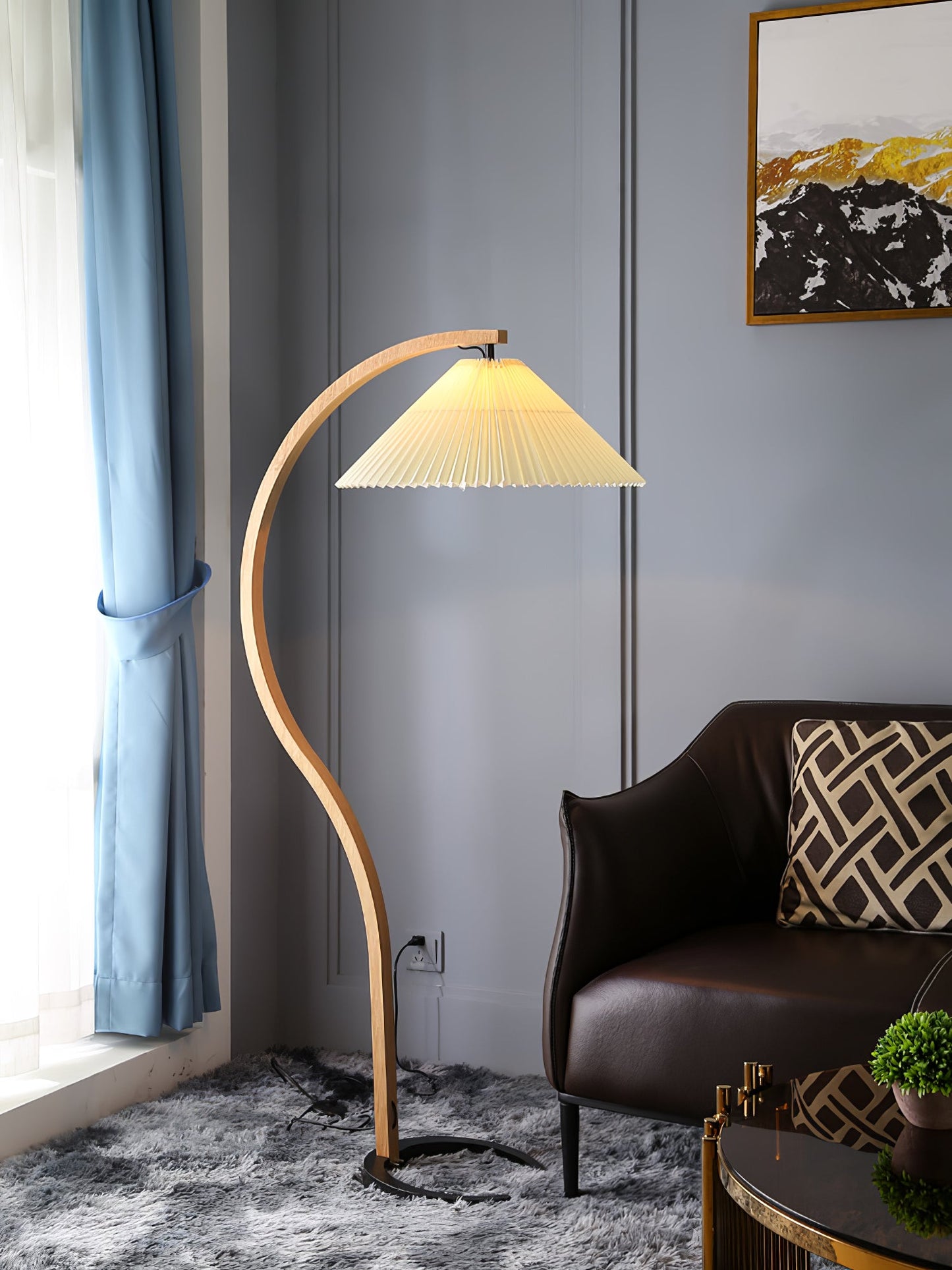 Scandinavian Curved Wooden Floor Lamp with Pleated Shade | Modern Living Room Light