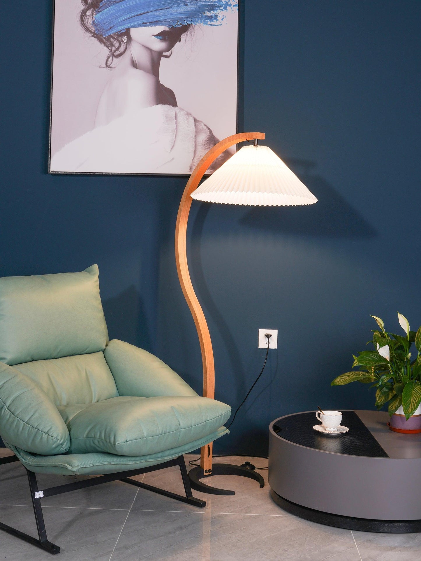 Scandinavian Curved Wooden Floor Lamp with Pleated Shade | Modern Living Room Light
