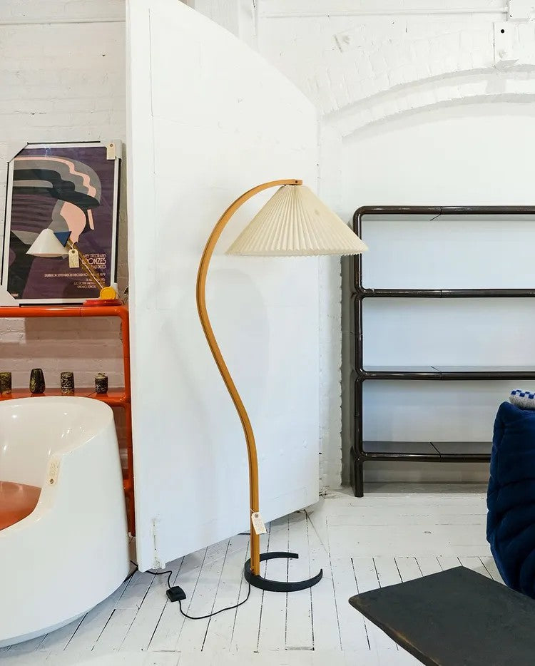 Scandinavian Curved Wooden Floor Lamp with Pleated Shade | Modern Living Room Light