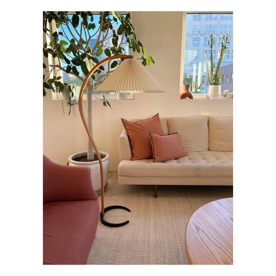 Scandinavian Curved Wooden Floor Lamp with Pleated Shade | Modern Living Room Light