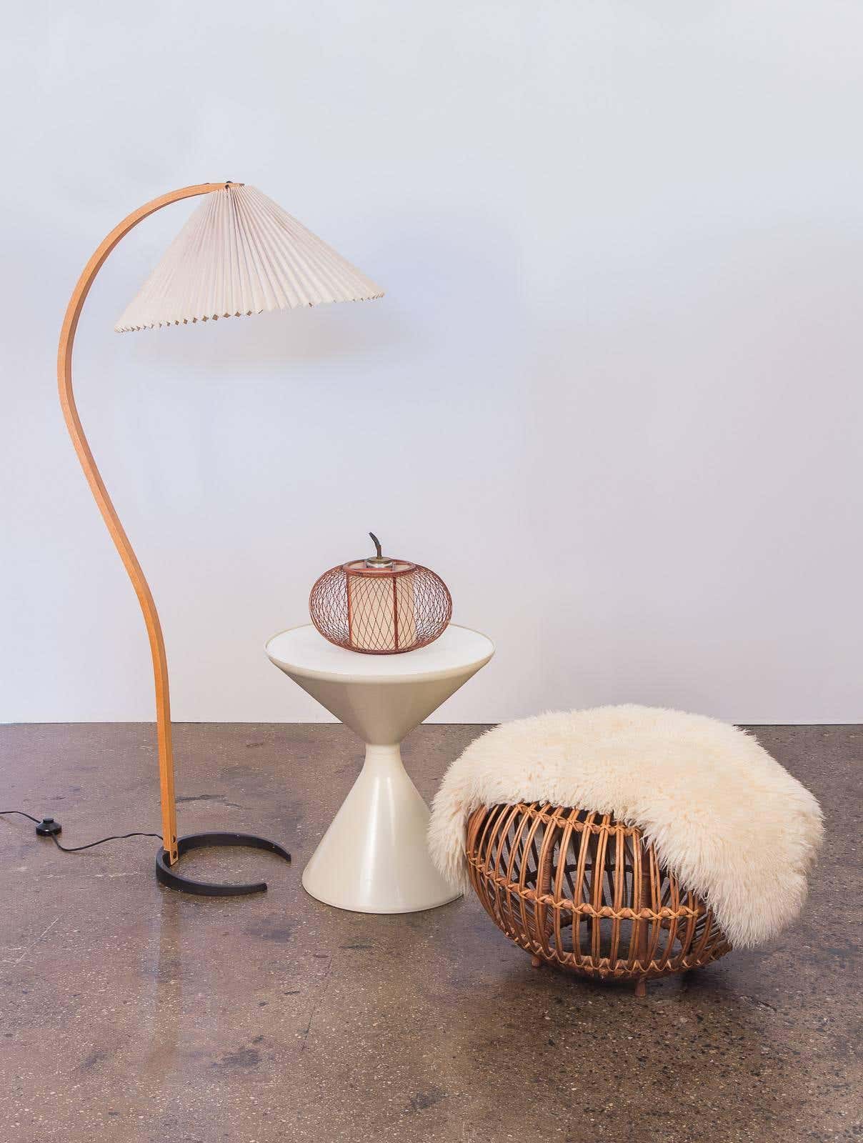 Scandinavian Curved Wooden Floor Lamp with Pleated Shade | Modern Living Room Light