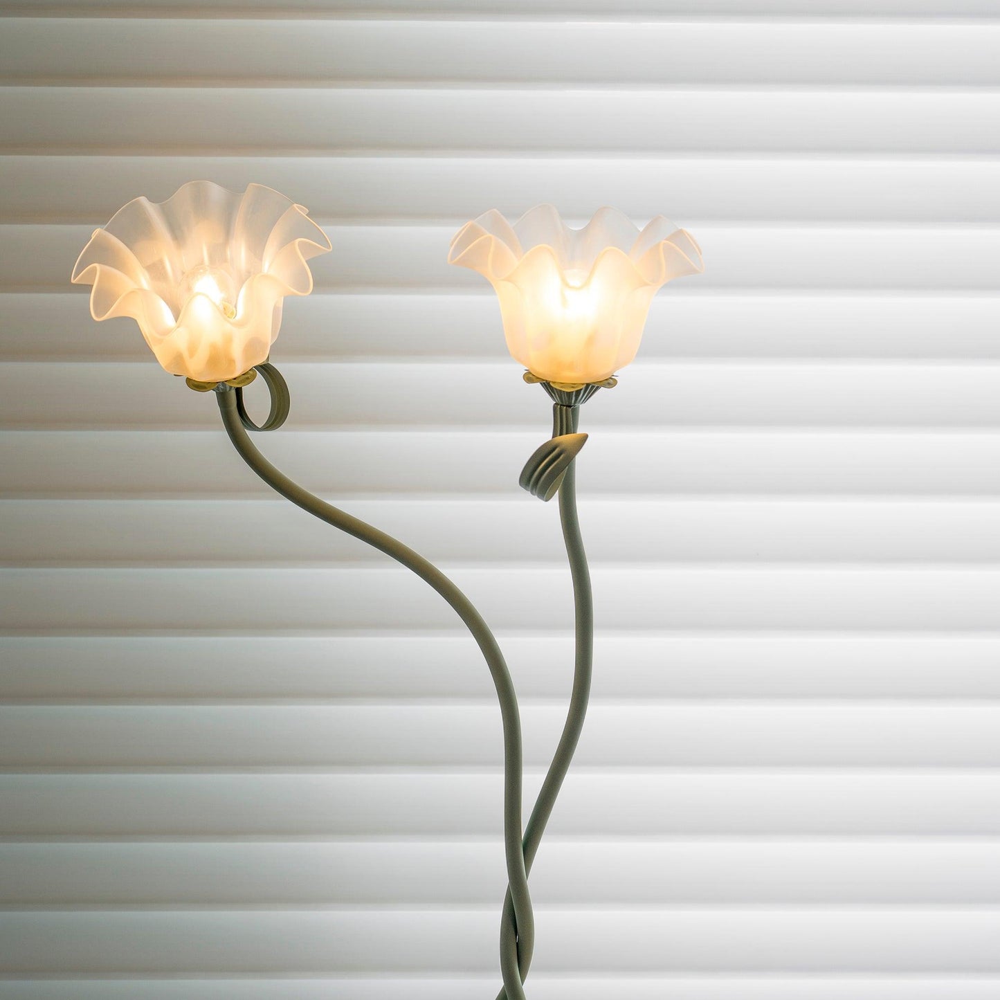 Floral Inspired Floor Lamp | Elegant Standing Light for Living Room