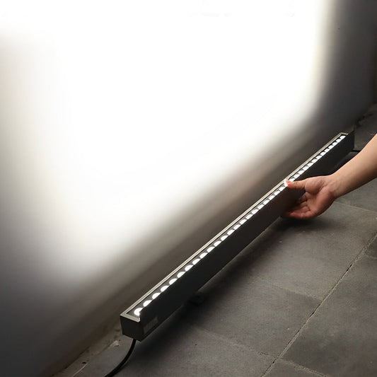 Outdoor LED Wall Washer Lamp in Linear Design | Modern Waterproof Wall Light