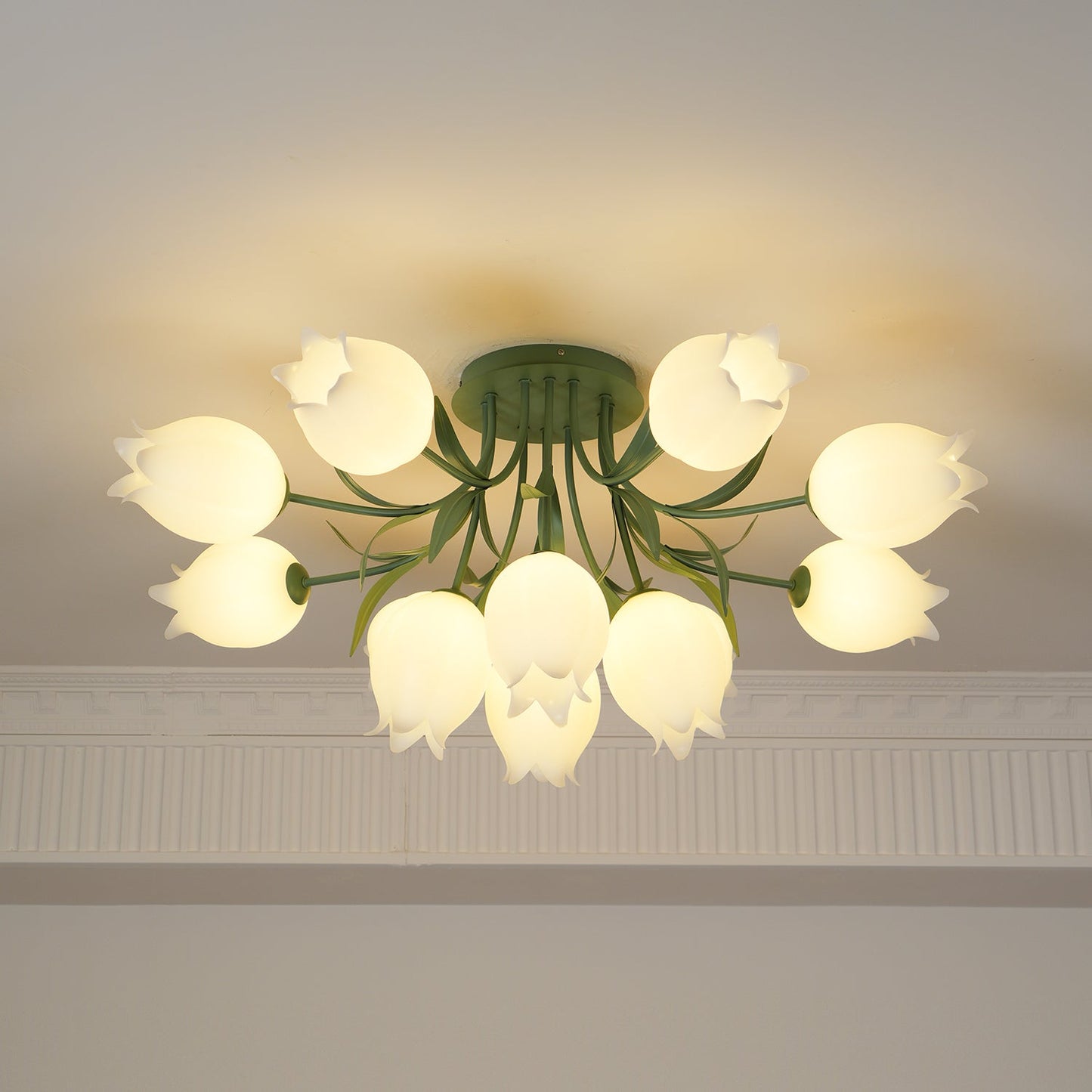 Floral Ceiling Light | Elegant Lily-Inspired Ceiling Lamp for Living Room