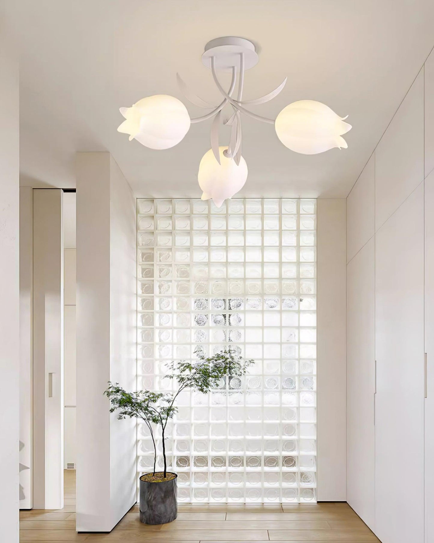 Floral Ceiling Light | Elegant Lily-Inspired Ceiling Lamp for Living Room